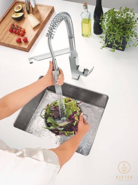 Змішувач для кухні з гнучким виливом Grohe Eurocube (31395DC0) 31395DC0 фото